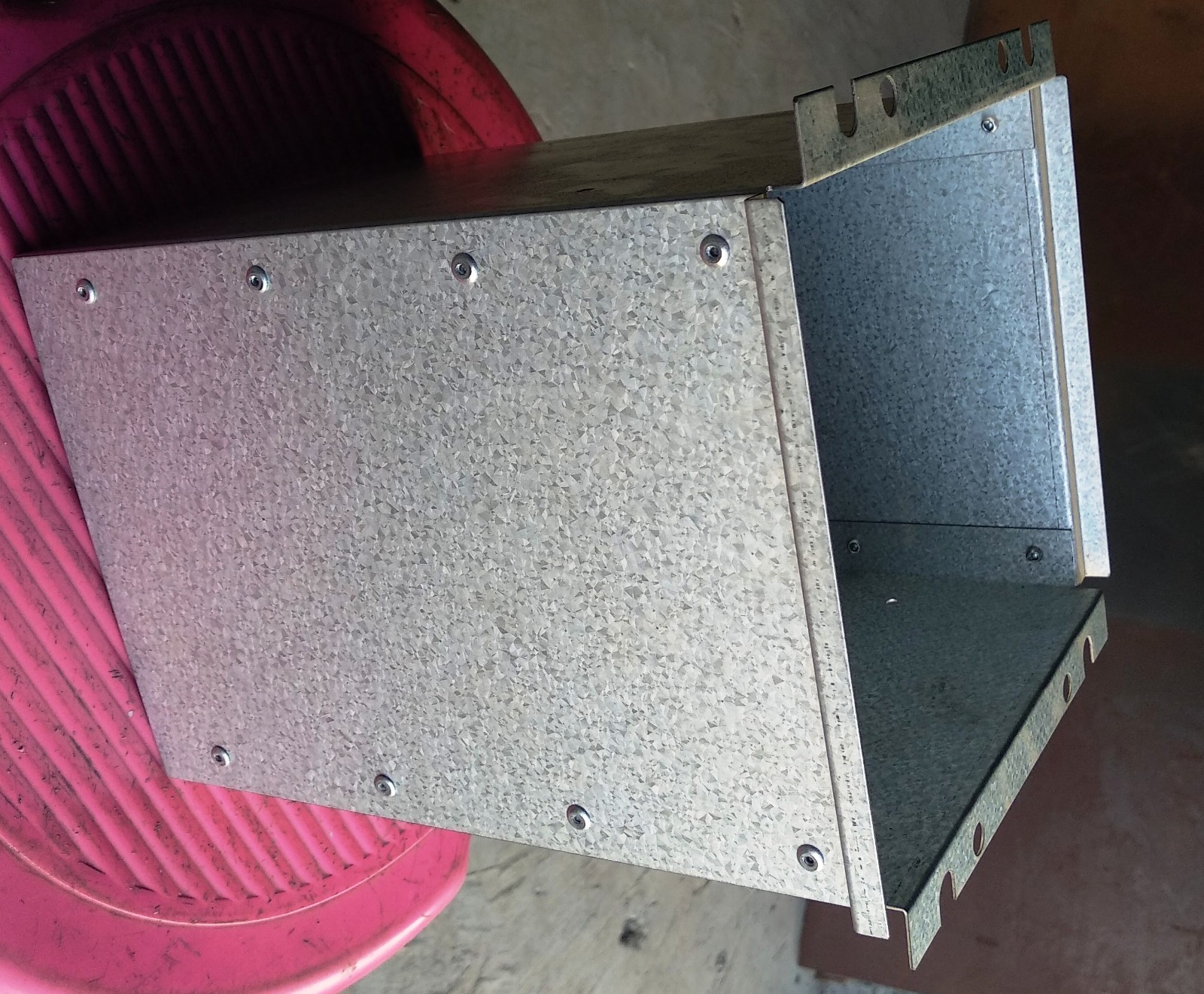 Galvanized Cable Trunking & Ducting Section