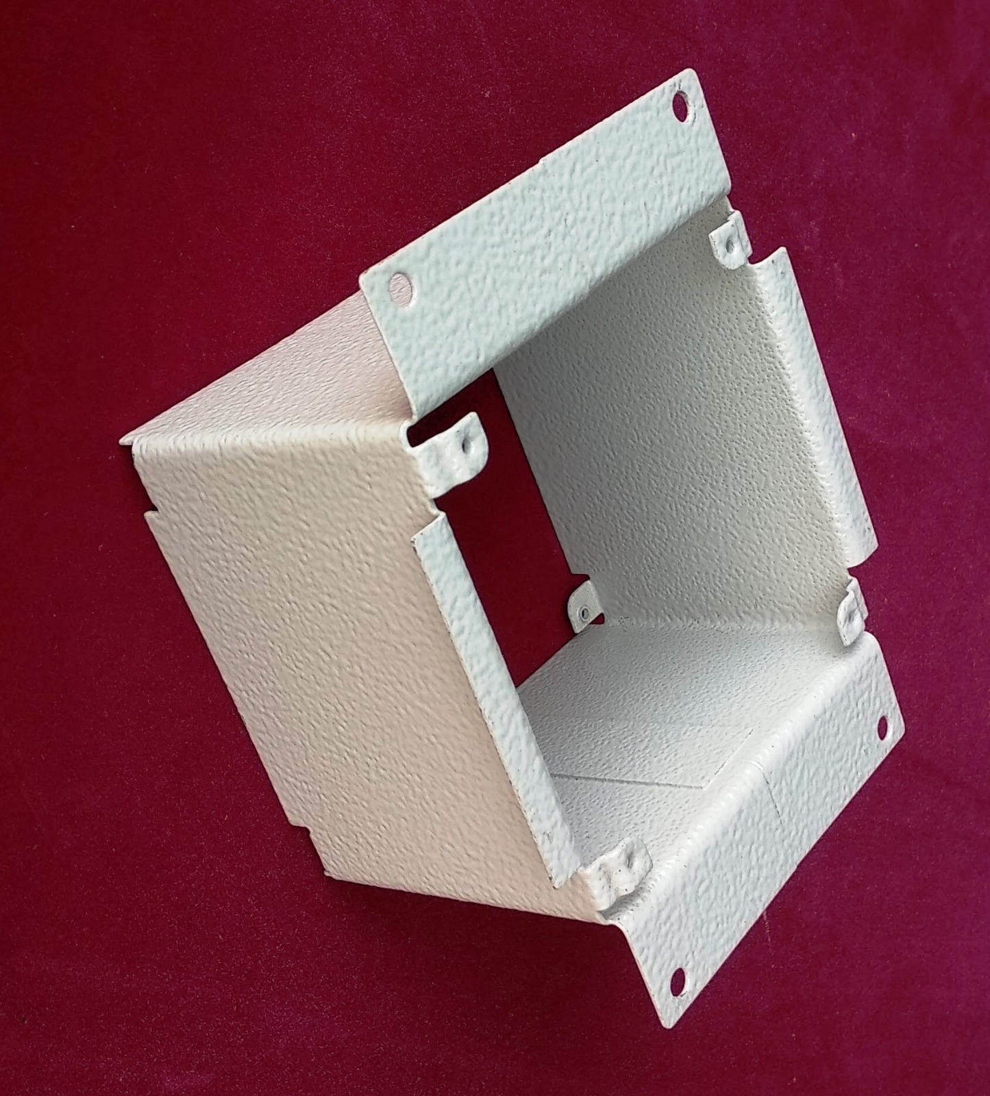 Heavy-Gauge Formed Sheet Metal Chassis Bracket